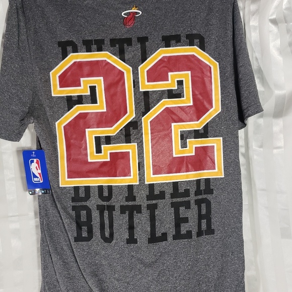 Miami Heat Jimmy Butler T shirt - Picture 5 of 6